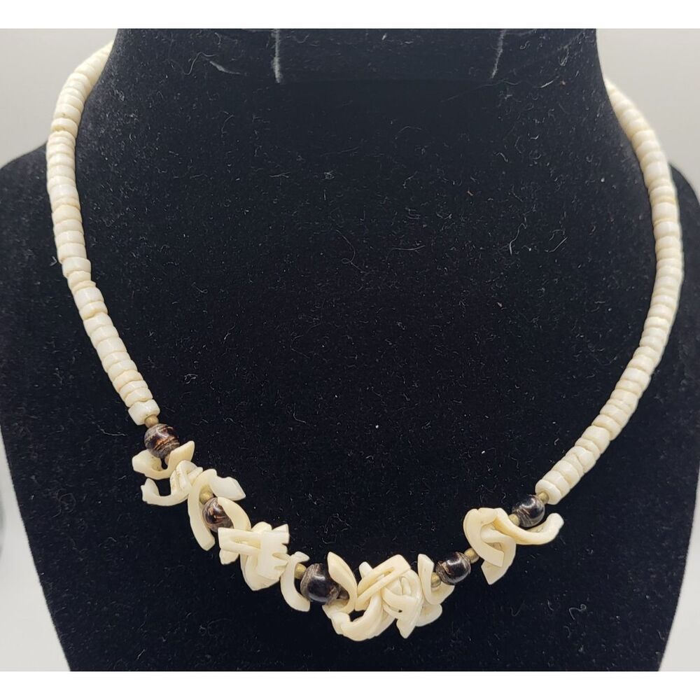 Estate Hawaiian Puka Shell Coconut Shell Beaded Necklace 16in - Picture 5 of 6